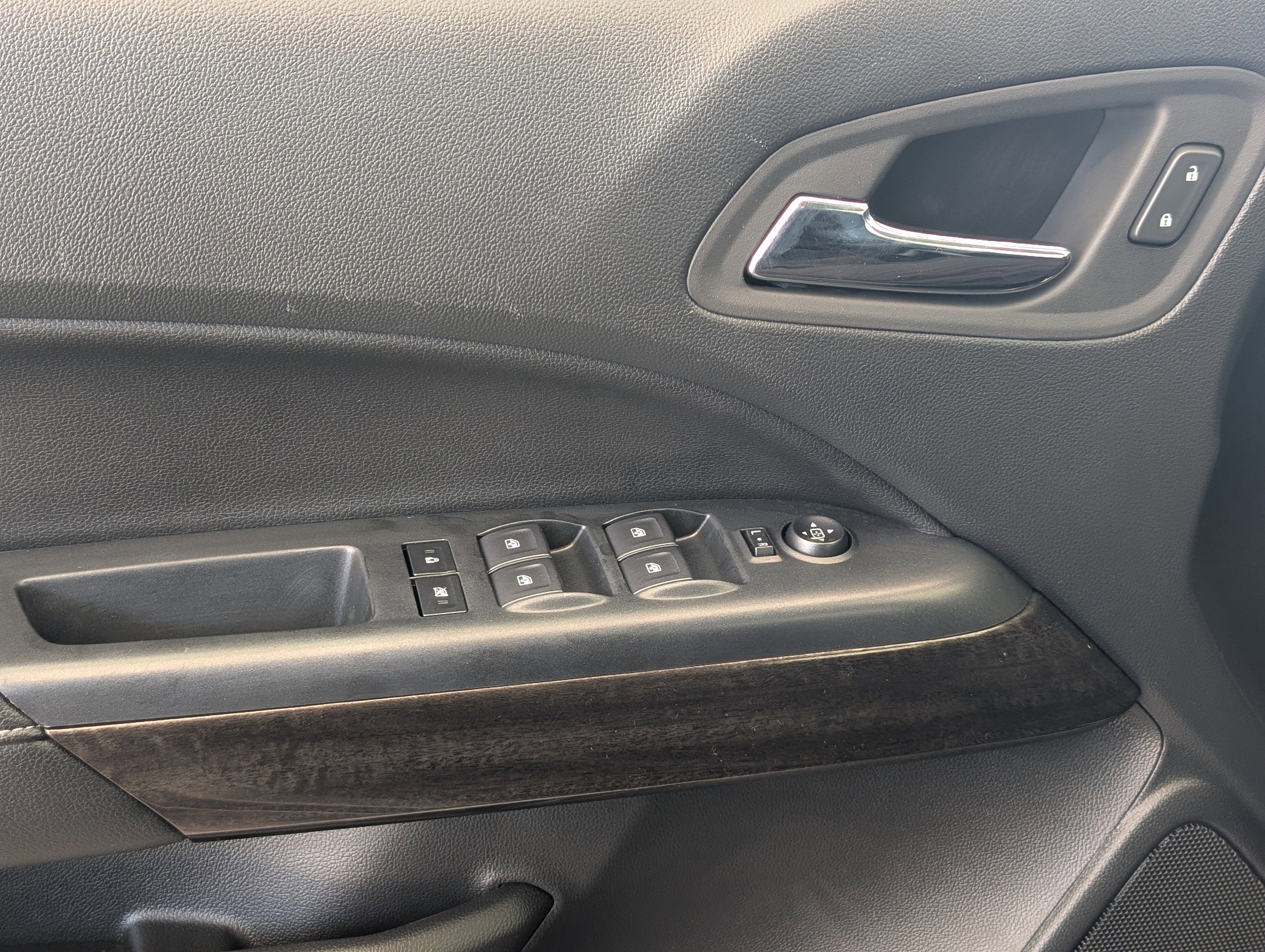 Used 2022 GMC Canyon Elevation image 15