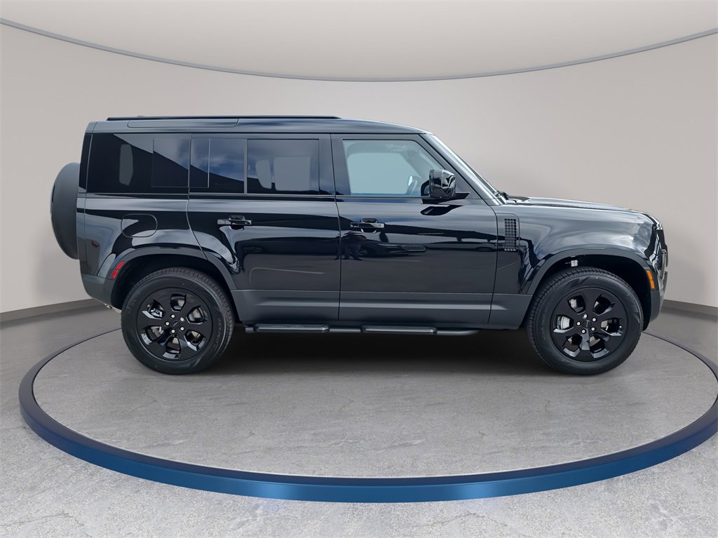 New 2026 Land Rover Defender 110 S image 4