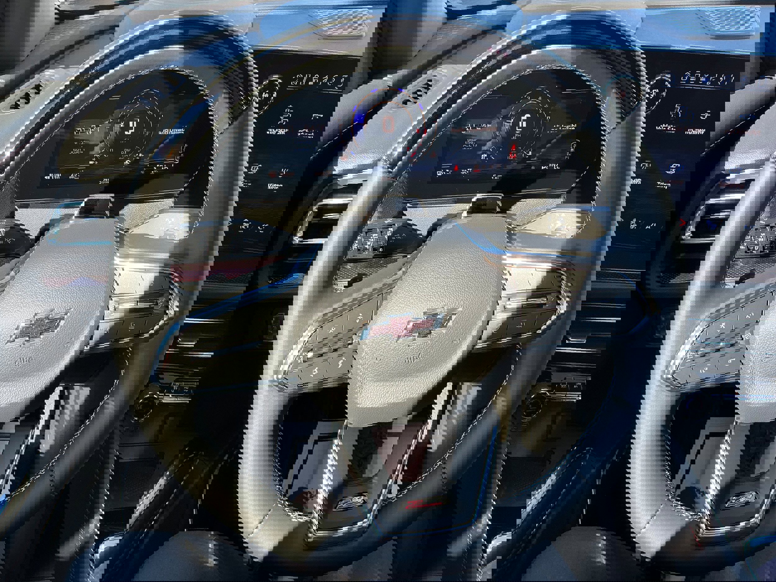 New 2026 Chevrolet Traverse Z71 w/ Enhanced Driving Package image 4