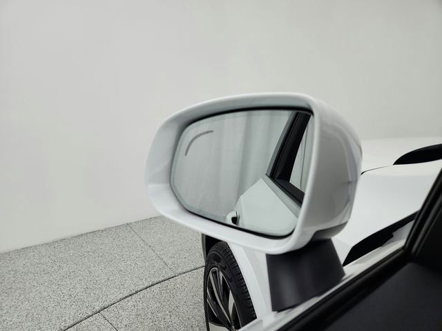 New 2025 Volvo XC90 B6 Core w/ Climate Package image 19