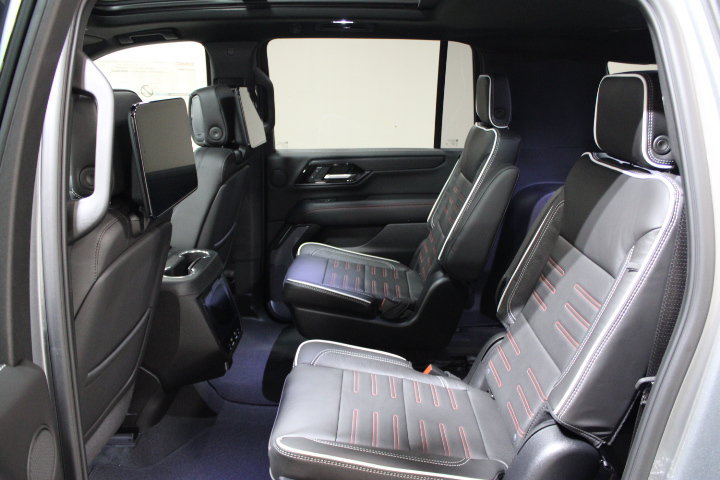 New 2026 GMC Yukon XL AT4 Ultimate AWD/4WD image 25