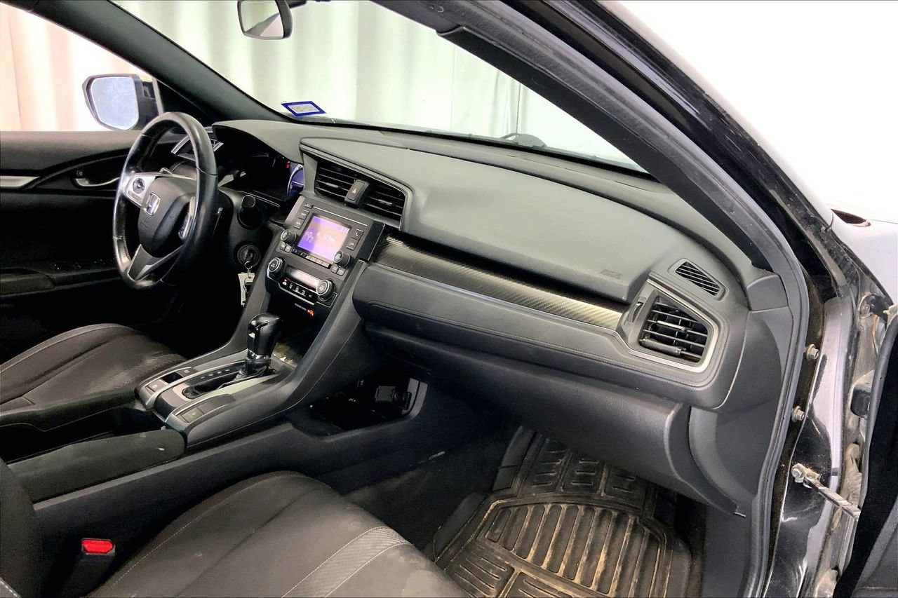 Used 2018 Honda Civic Sport image 28
