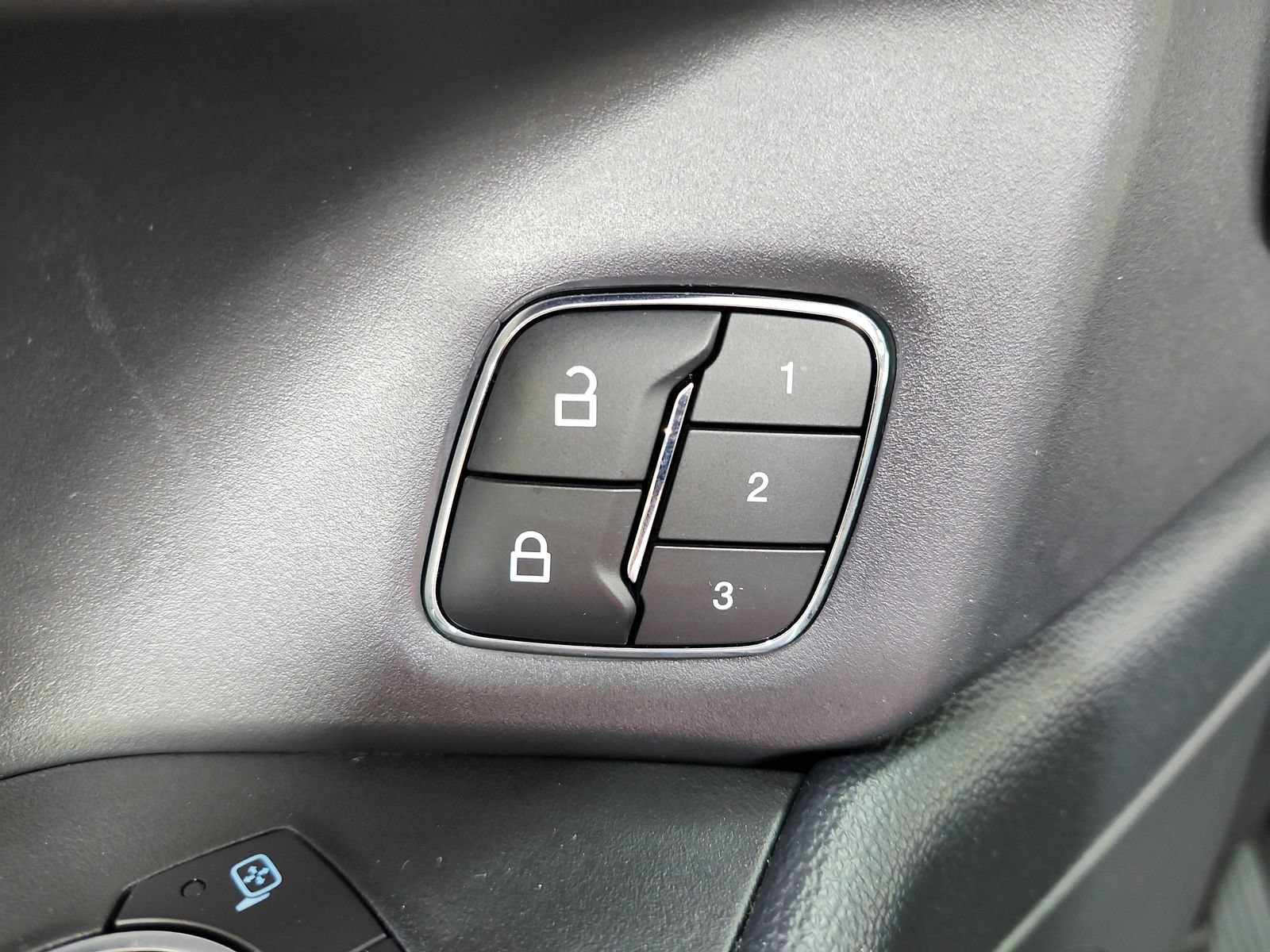 Used 2024 Ford Expedition Limited RWD image 22