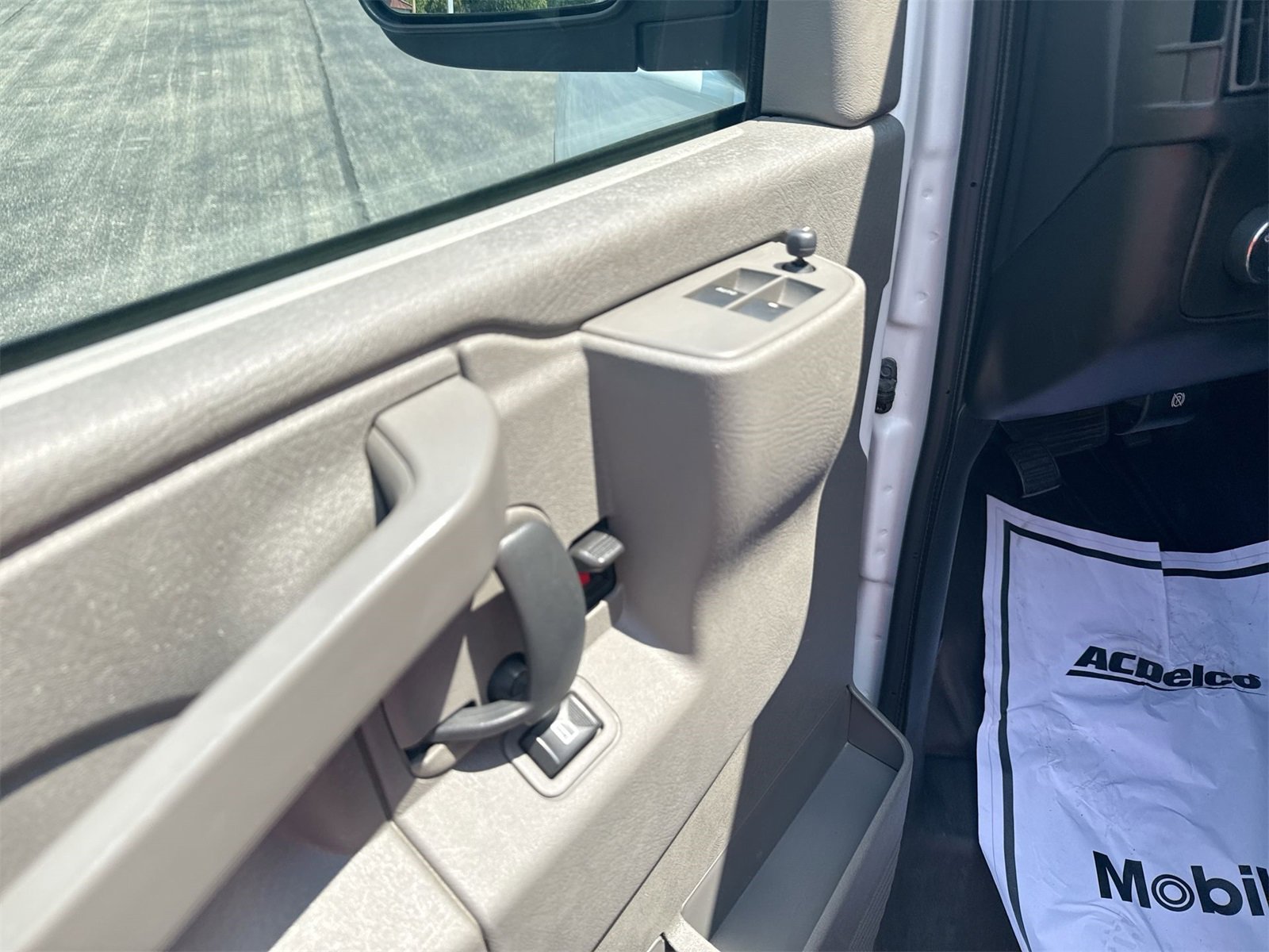 Used 2023 Chevrolet Express 2500 w/ Driver Convenience Package image 20