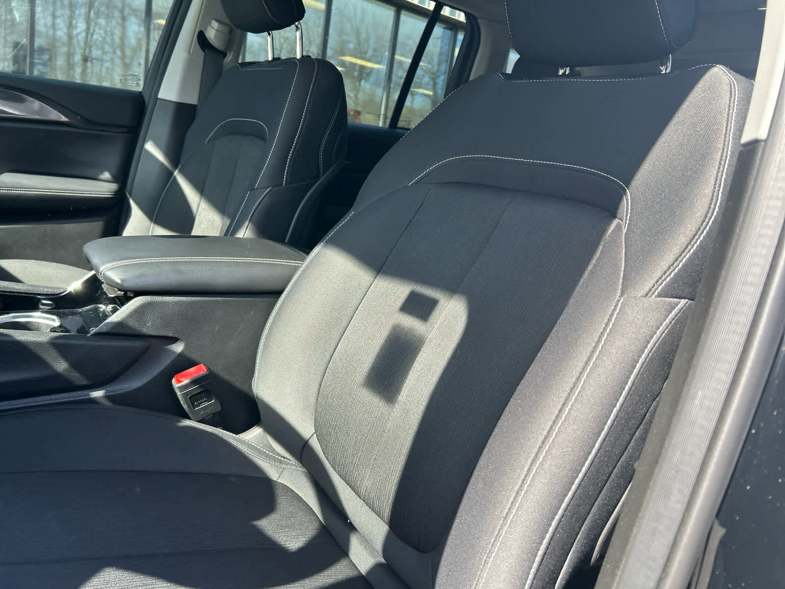 Used 2023 Jeep Grand Cherokee Laredo image 20