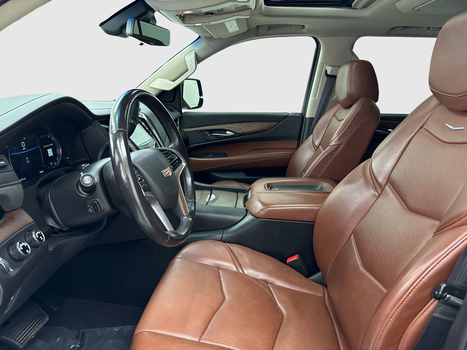 Used 2018 Cadillac Escalade Premium Luxury AWD/4WD image 17