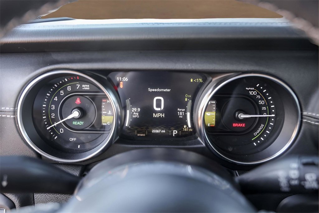 Used 2022 Jeep Wrangler Unlimited Sahara w/ Cold Weather Group image 11