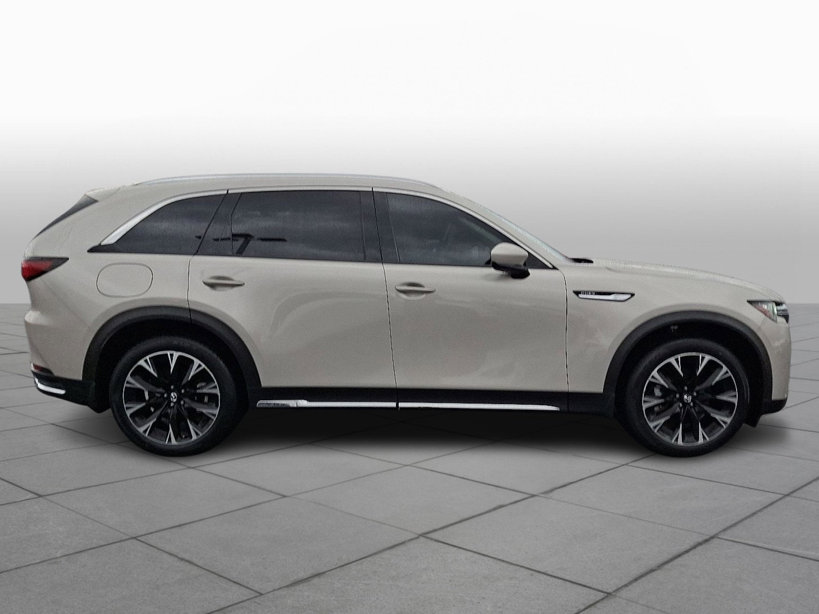 Certified 2024 MAZDA CX-90 Plug-In Hybrid w/ Premium Pkg image 7