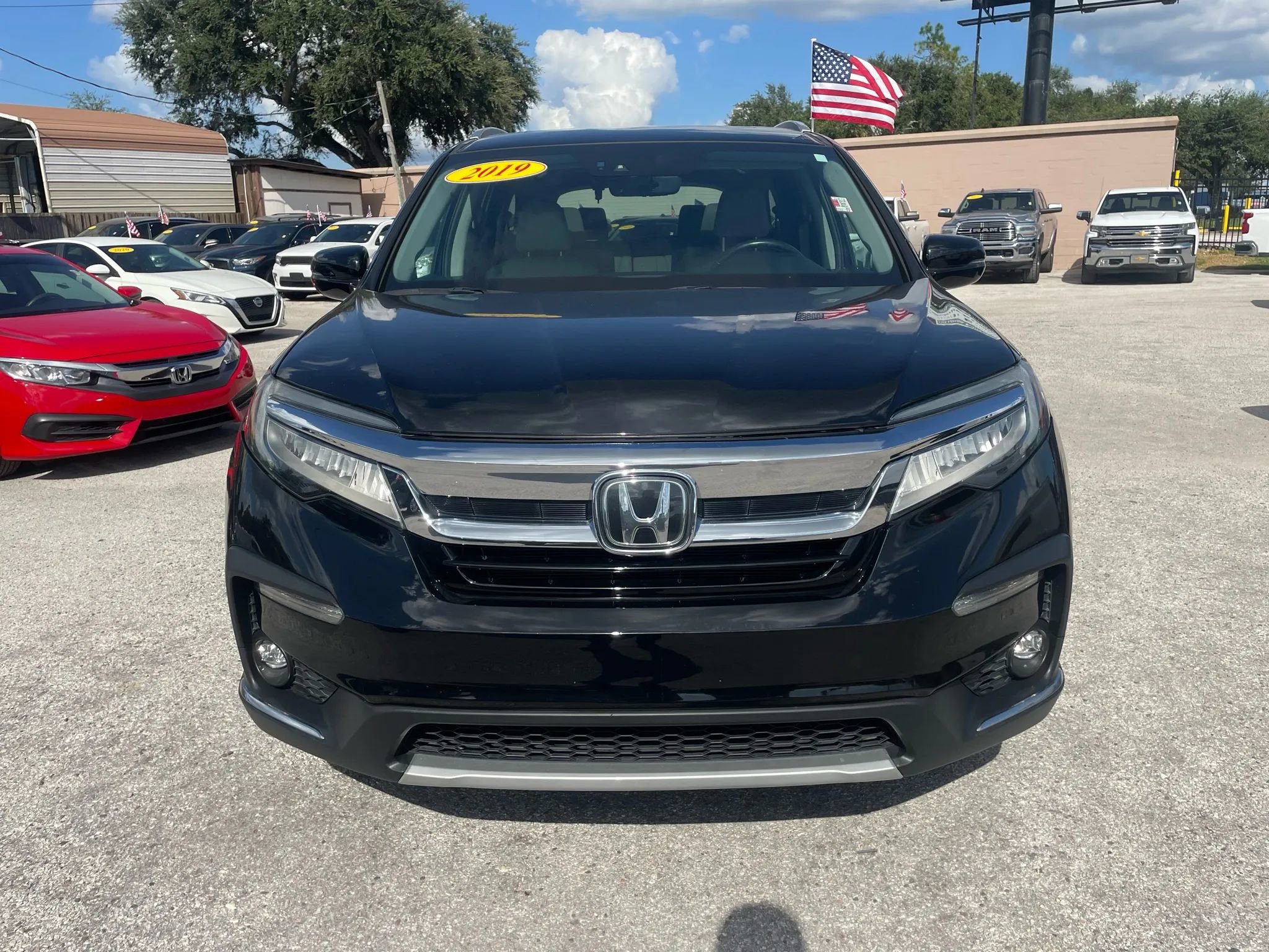 Used 2019 Honda Pilot Elite image 2