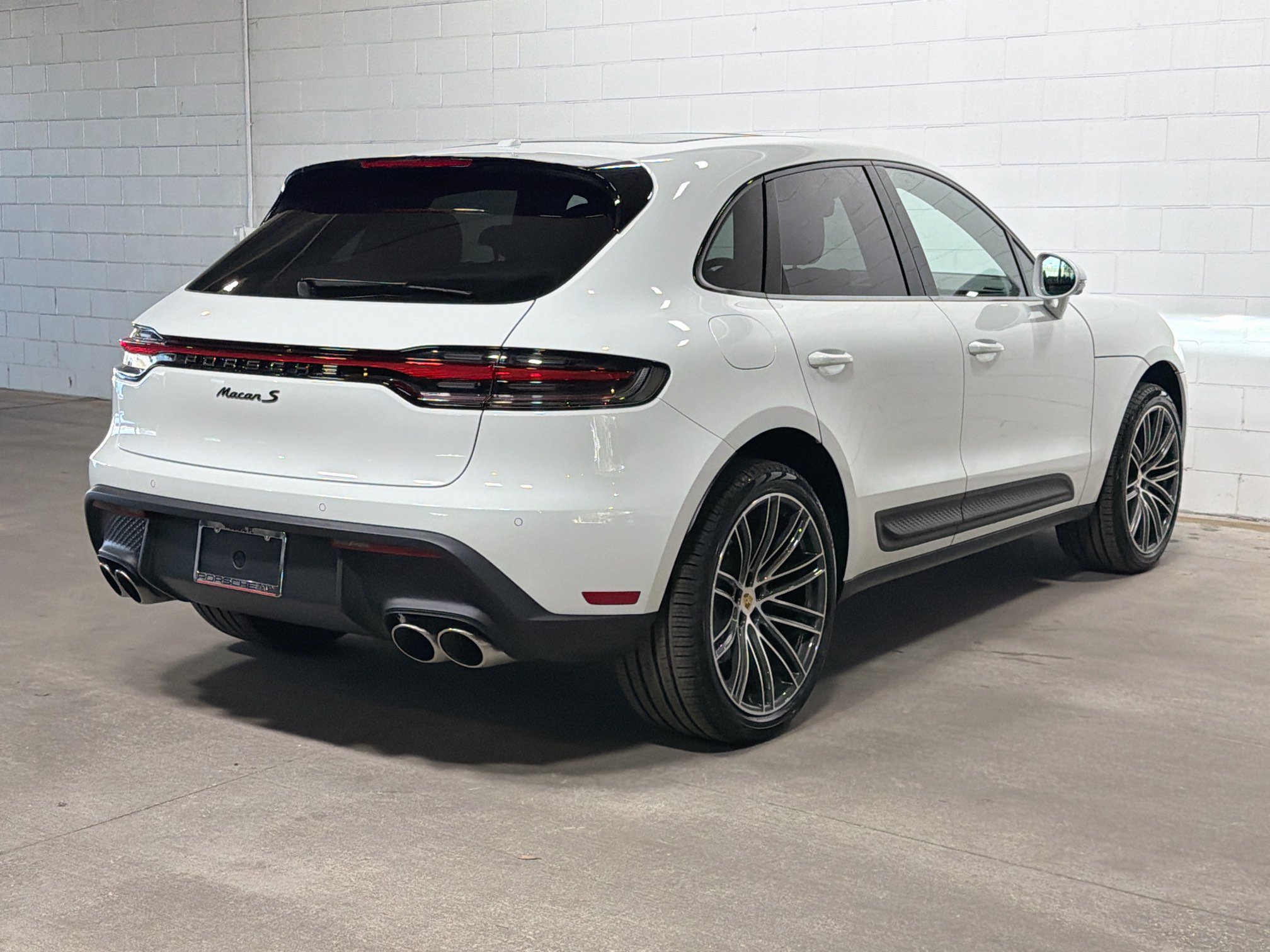 Certified 2026 Porsche Macan S AWD/4WD image 7