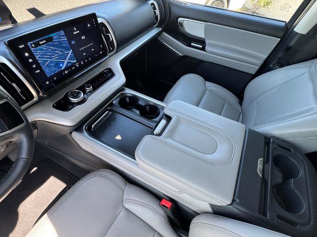 Certified 2025 Ford Expedition Active AWD/4WD image 20