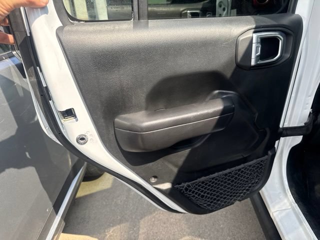 Used 2020 Jeep Wrangler Unlimited Rubicon AWD/4WD image 11