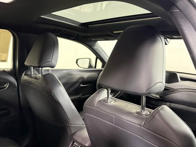 Used 2021 Lexus UX 250h w/ Premium Package AWD/4WD image 22