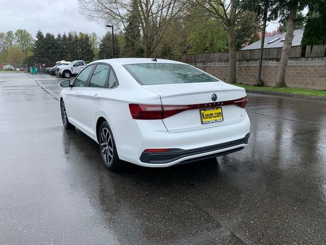 Used 2025 Volkswagen Jetta SE w/ Sunroof Package image 3