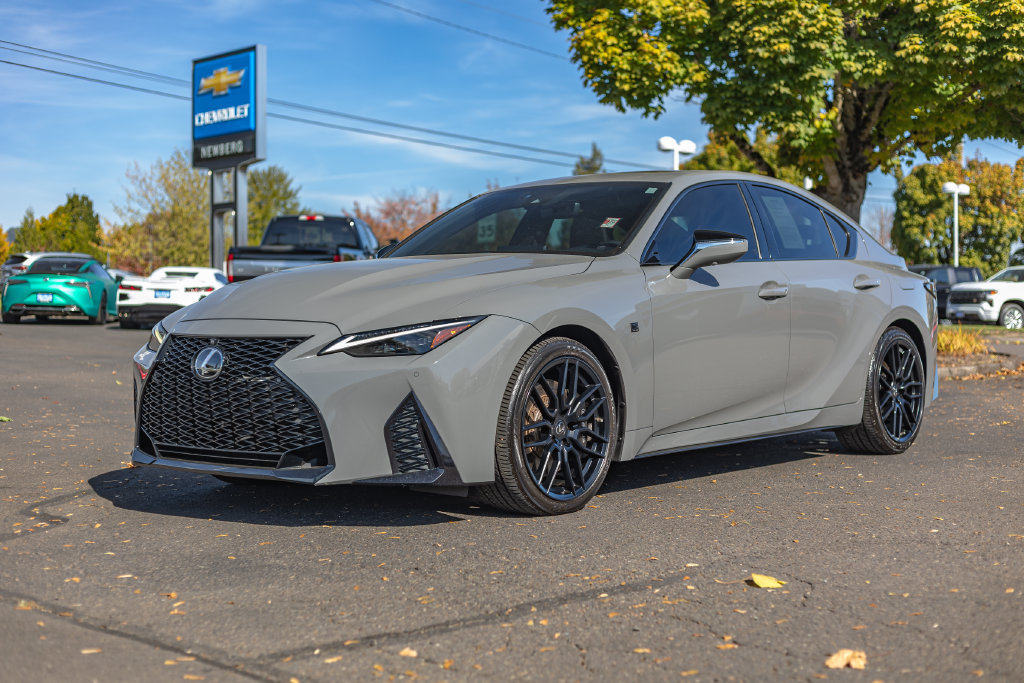 Used 2022 Lexus IS 500 RWD image 4