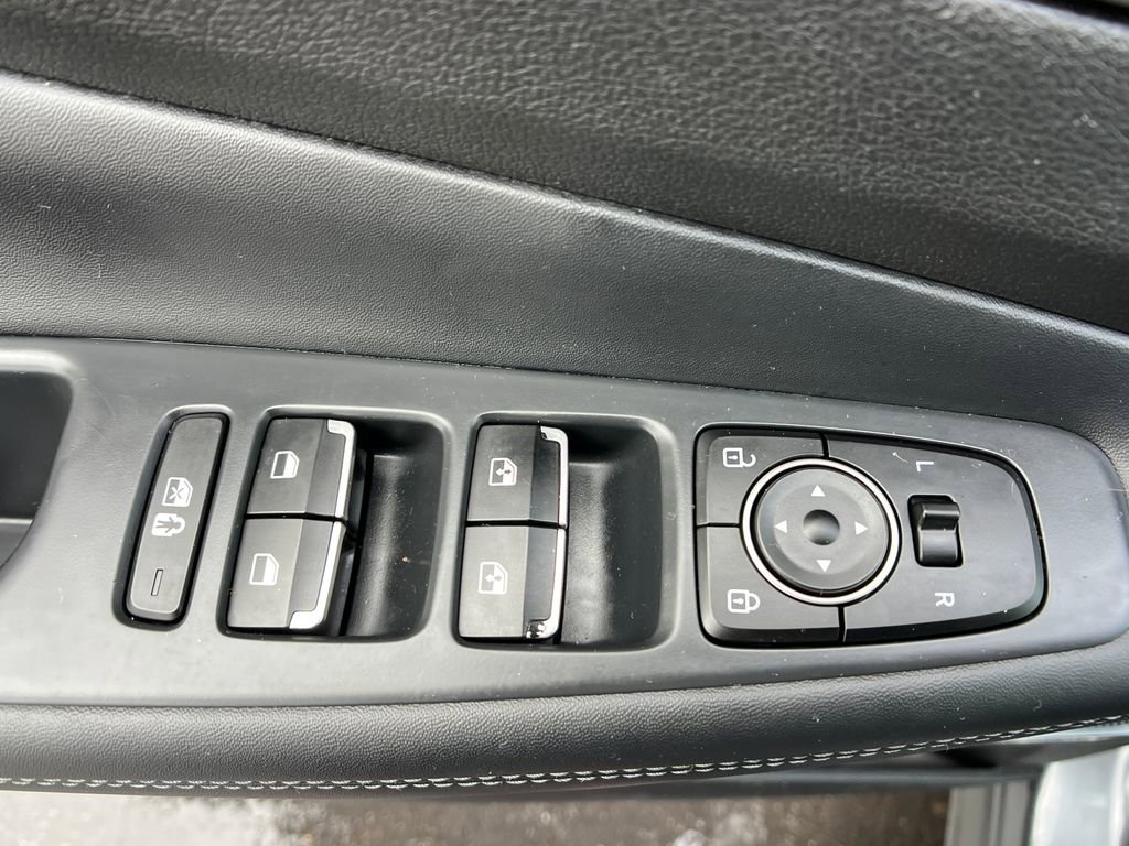 Used 2022 Hyundai Santa Fe SEL w/ Convenience + Premium Package image 12