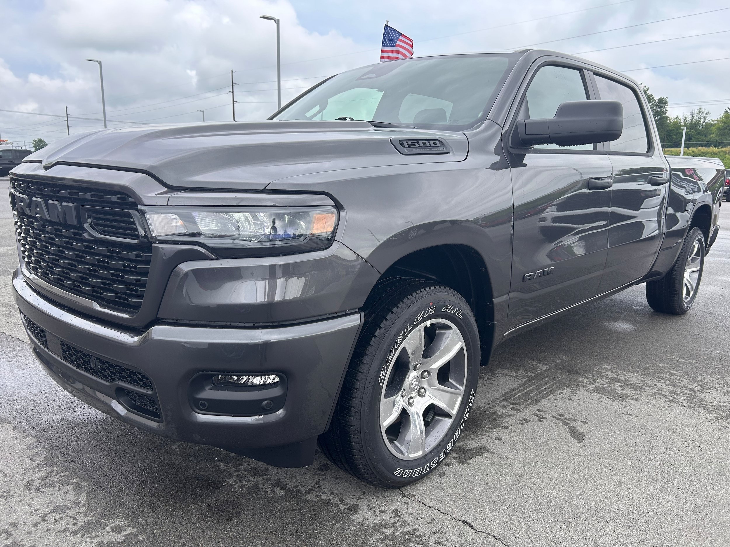 New 2026 RAM 1500 Express AWD/4WD image 7