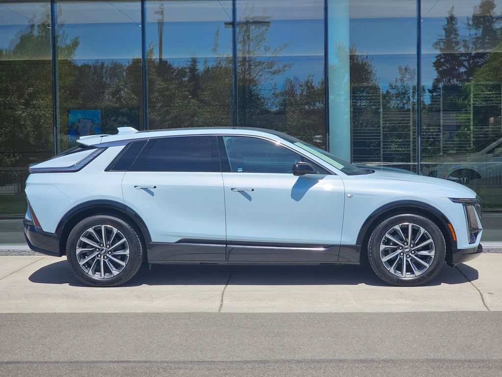 Certified 2024 Cadillac Lyriq Sport AWD/4WD image 6