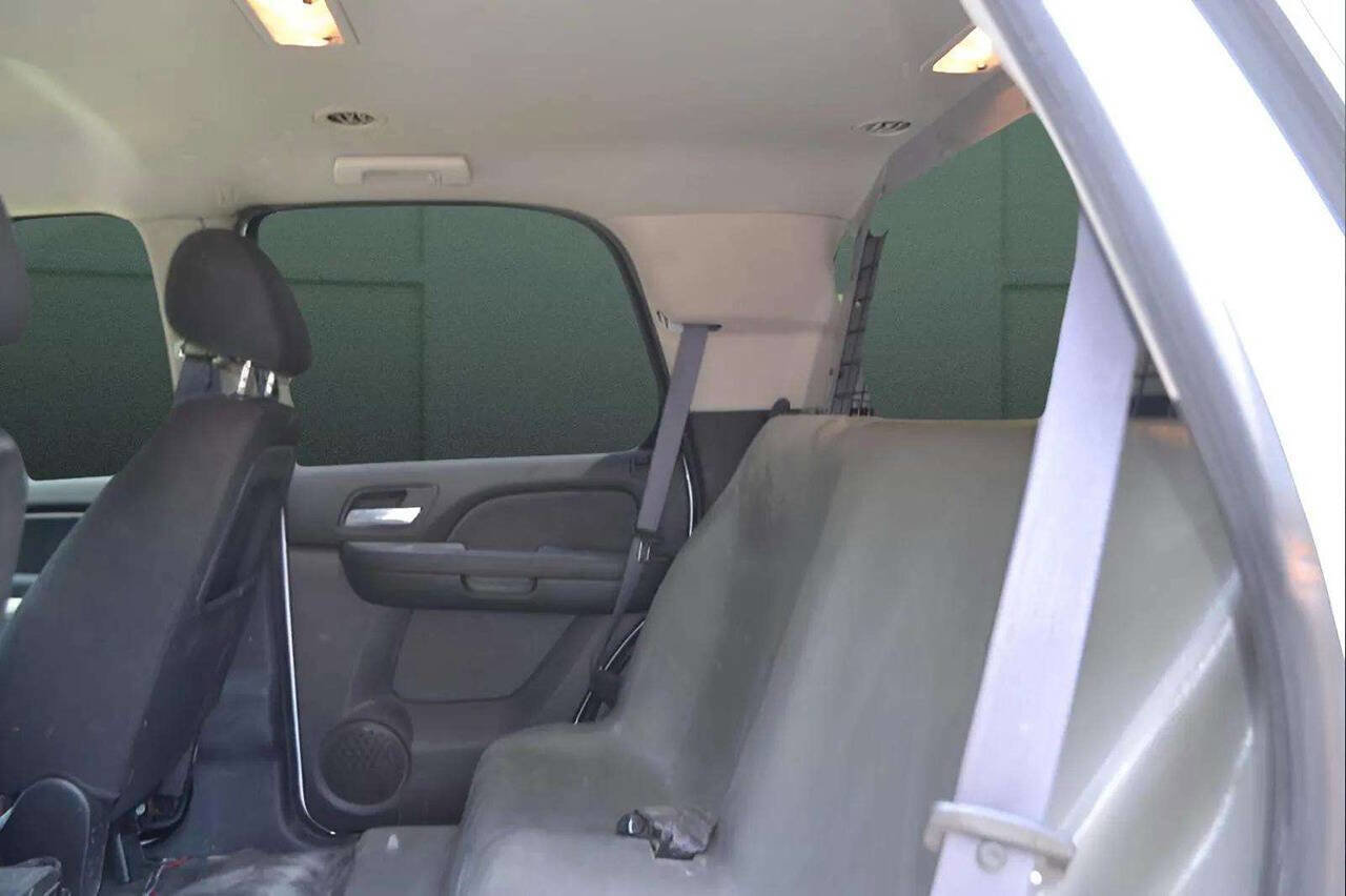 Used 2010 Chevrolet Tahoe LS w/ Interior Plus Package image 25