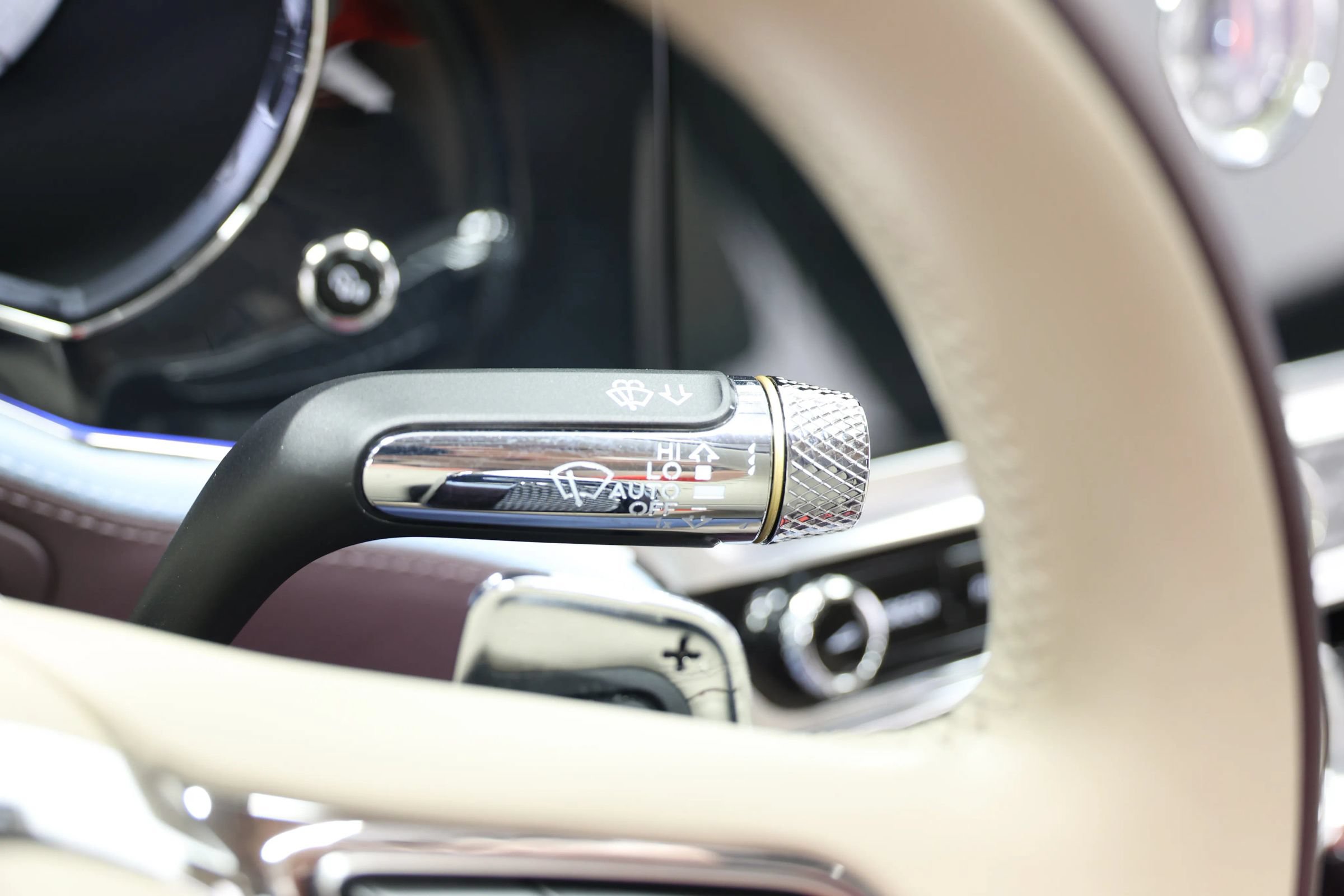 Used 2022 Bentley Flying Spur V8 AWD/4WD image 36