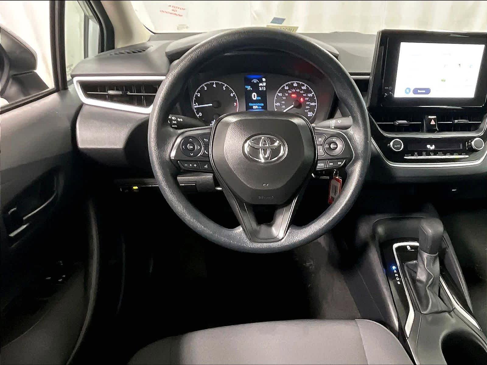 Certified 2025 Toyota Corolla LE FWD image 17
