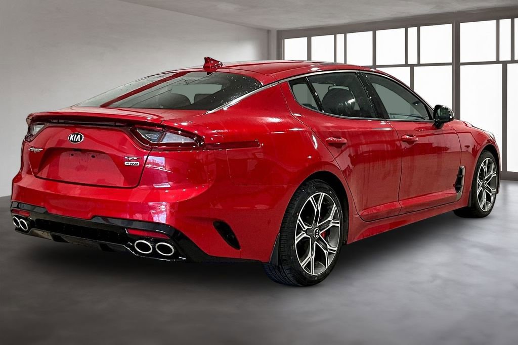 Used 2018 Kia Stinger GT2 AWD/4WD image 2