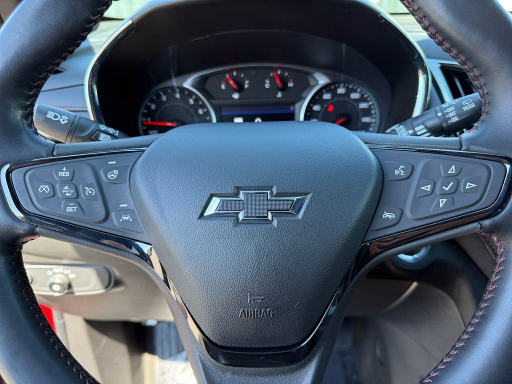Used 2022 Chevrolet Equinox RS w/ RS Leather Package image 21