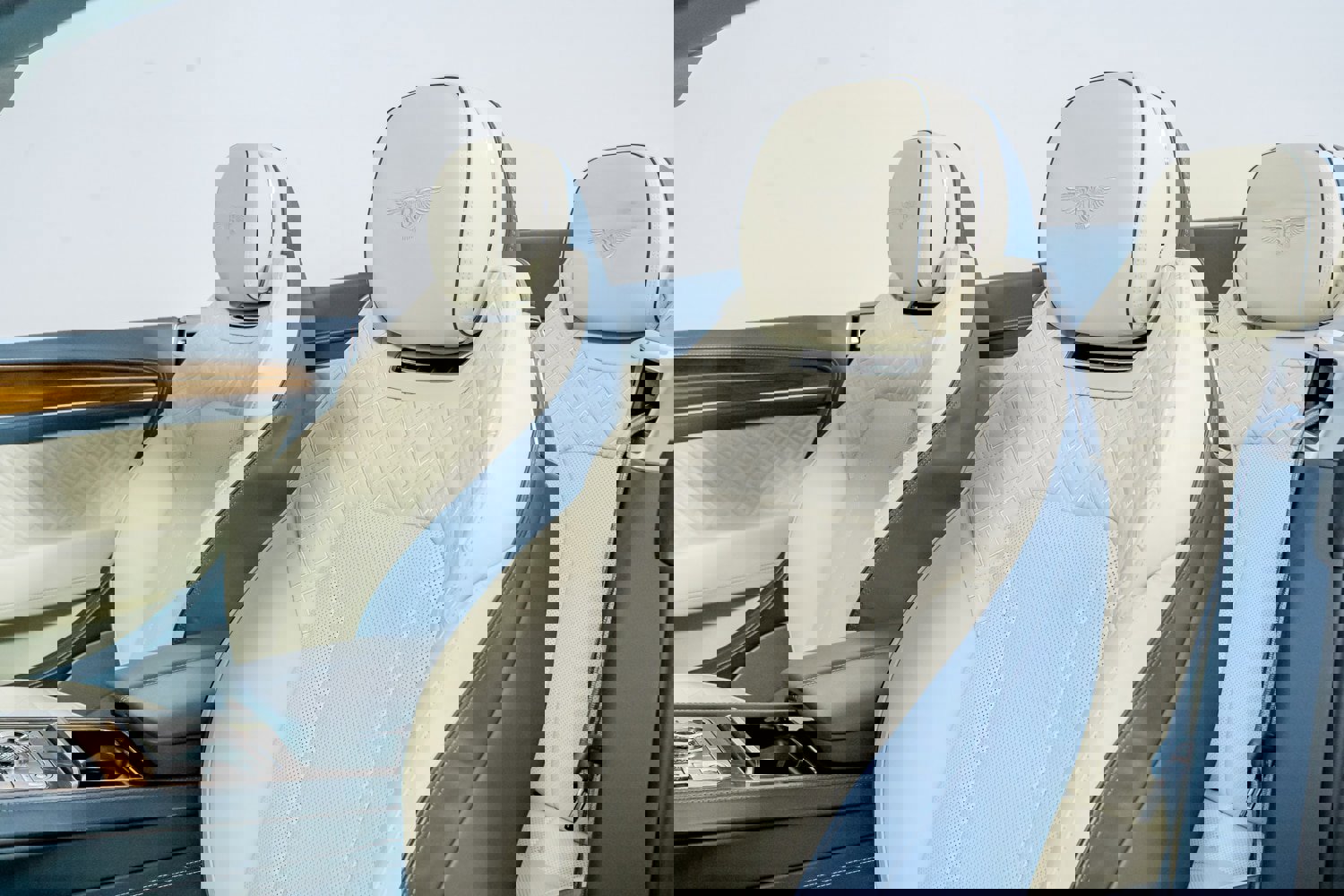 Used 2021 Bentley Continental GT image 31