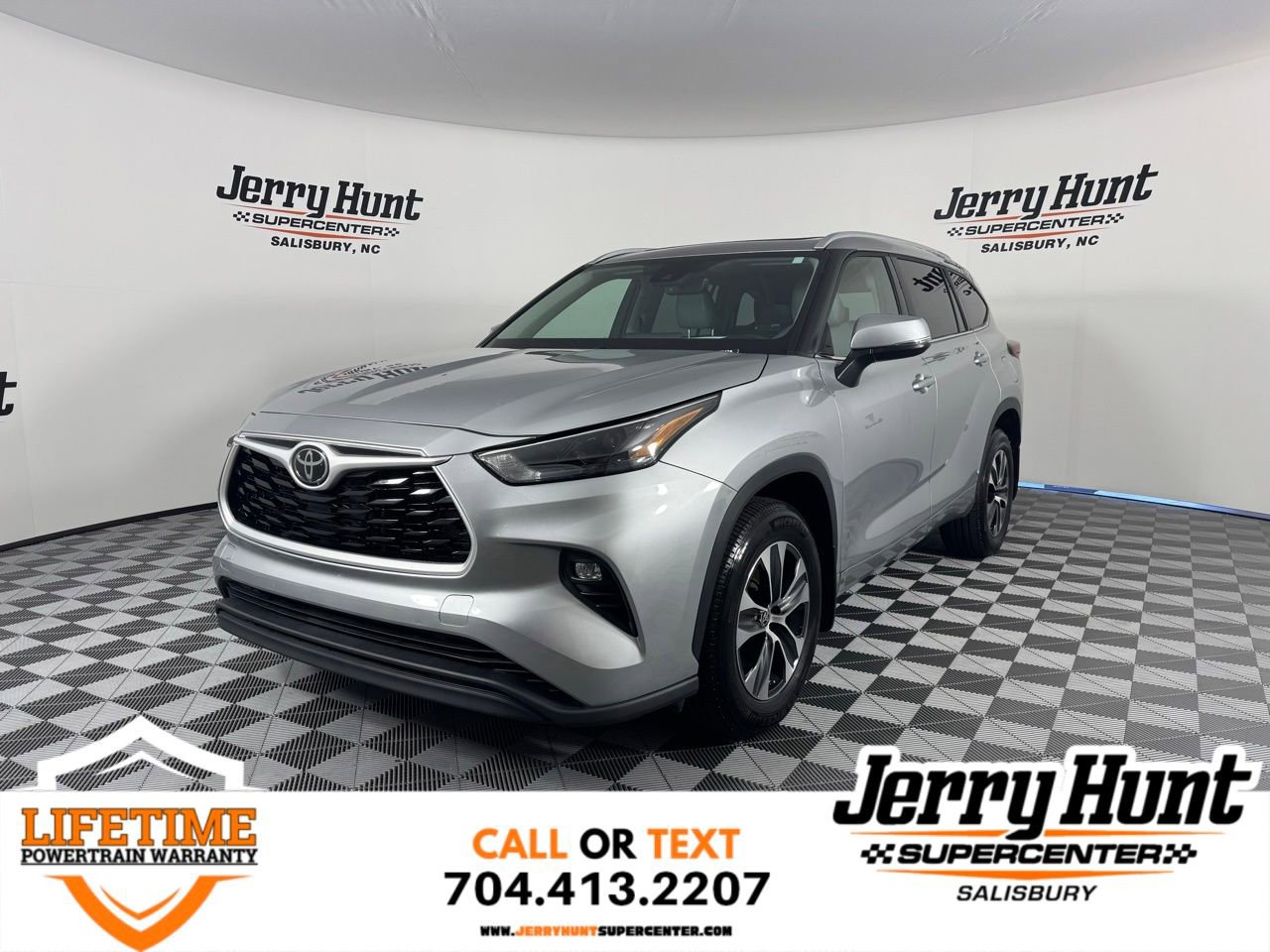 Used 2022 Toyota Highlander XLE