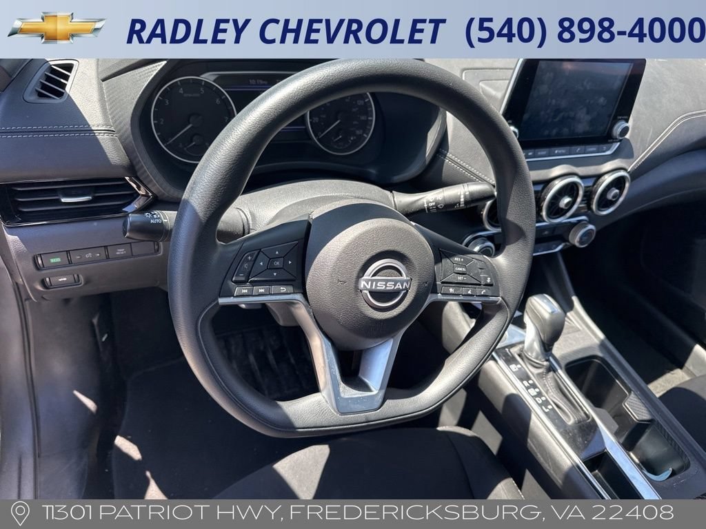 Used 2024 Nissan Sentra SV FWD image 18