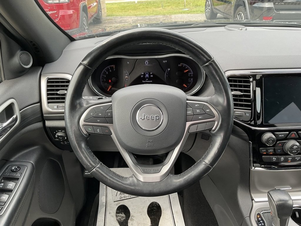 Used 2020 Jeep Grand Cherokee Altitude image 11