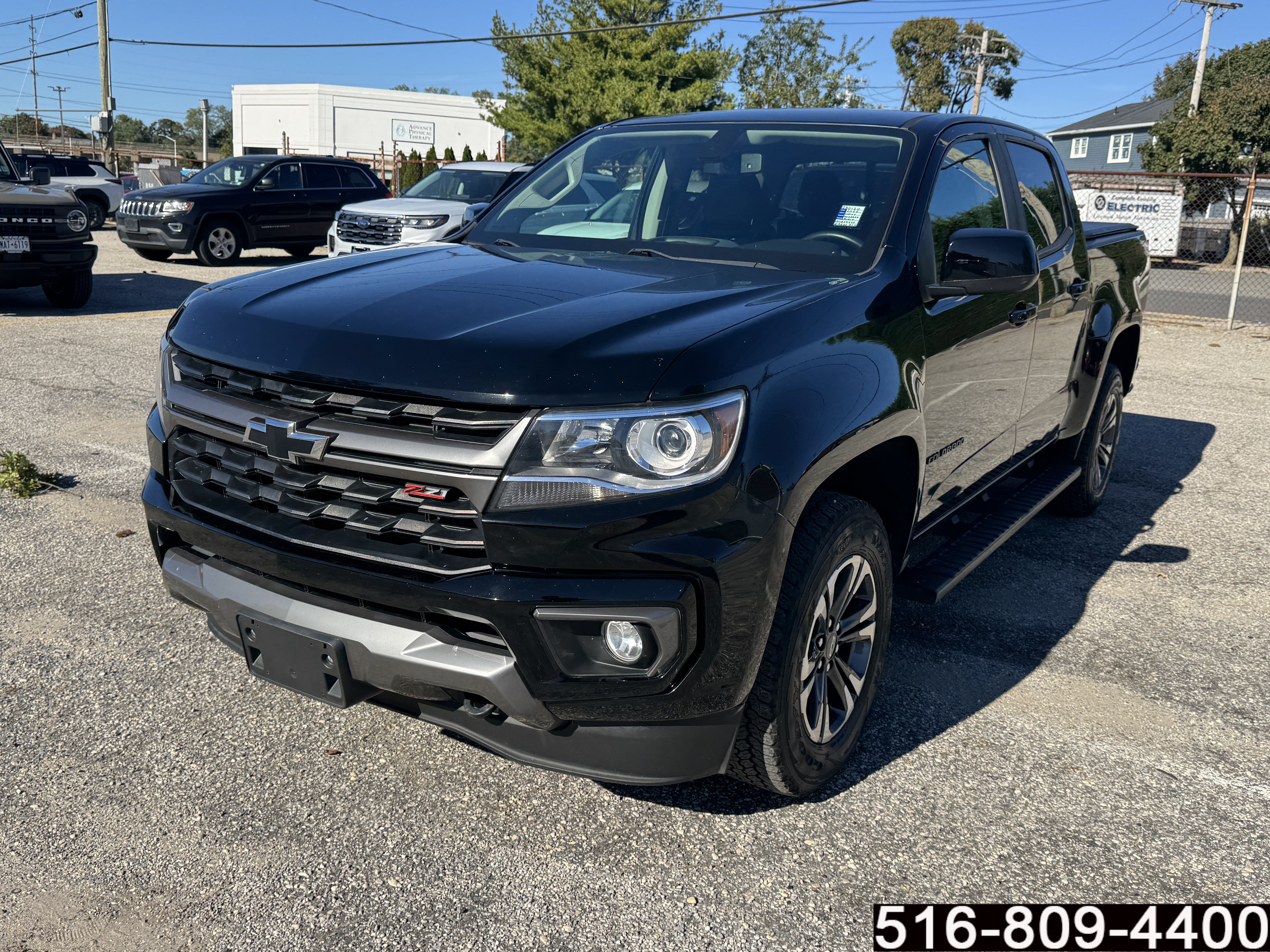 Used 2022 Chevrolet Colorado Z71 AWD/4WD image 8