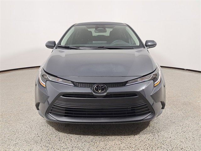 Used 2025 Toyota Corolla LE image 3