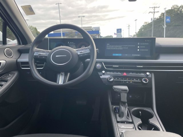 Certified 2025 Hyundai Sonata SE FWD image 14