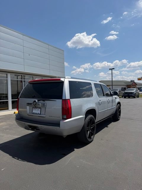 Used 2010 Cadillac Escalade ESV Premium AWD/4WD image 7