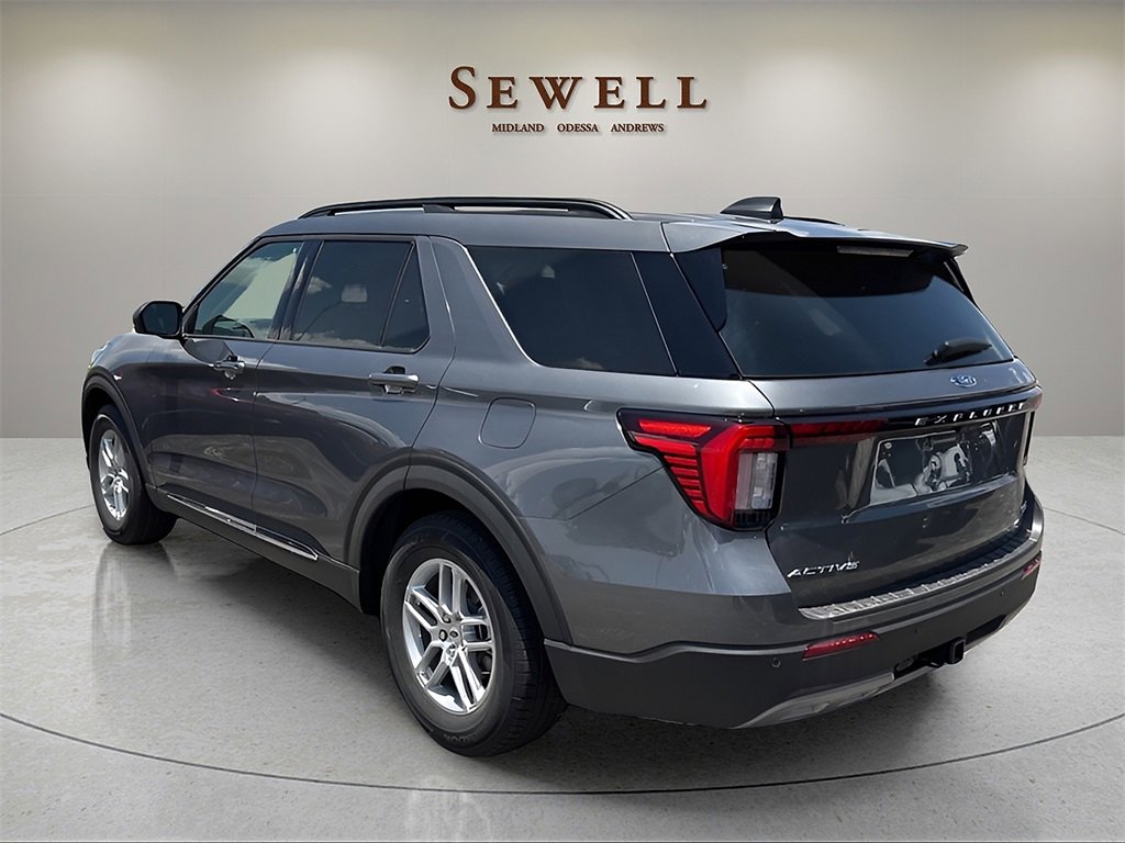 New 2025 Ford Explorer Active w/ Active Comfort Package image 3