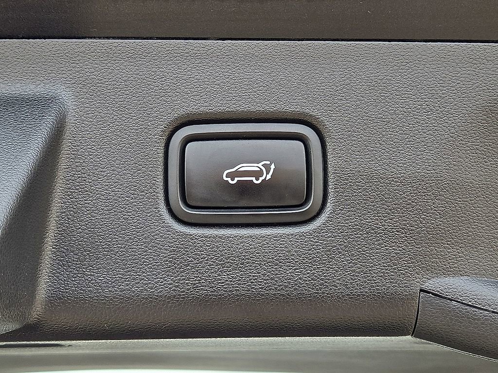 Used 2023 Hyundai Tucson Limited image 16