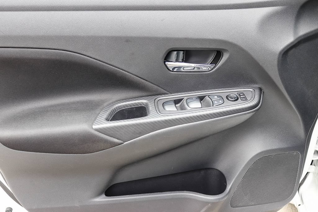 Used 2022 Nissan Versa SV FWD image 24