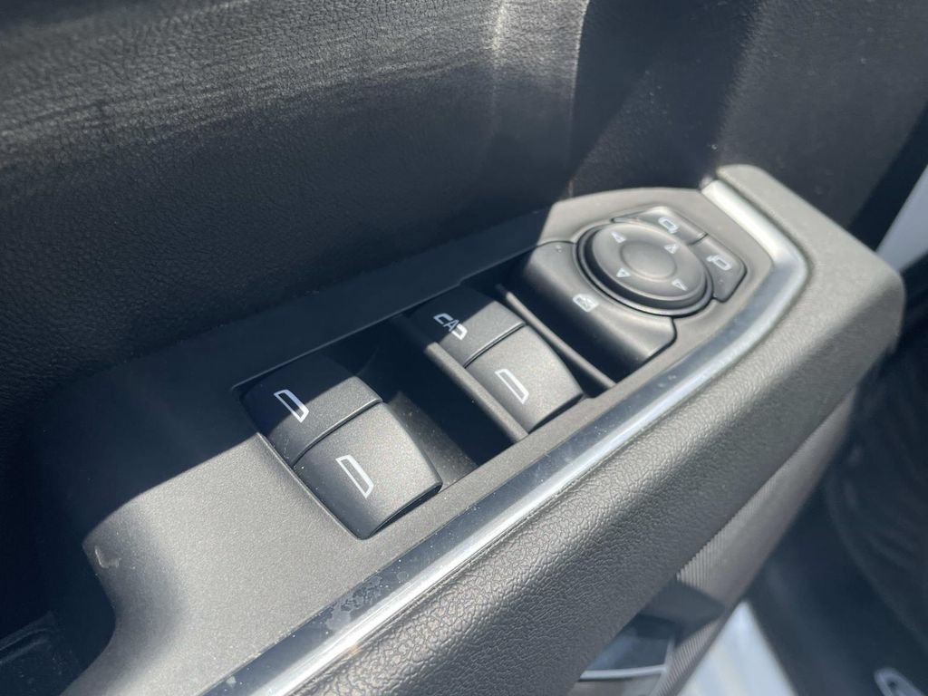 Used 2024 Chevrolet Silverado 1500 LT AWD/4WD image 15