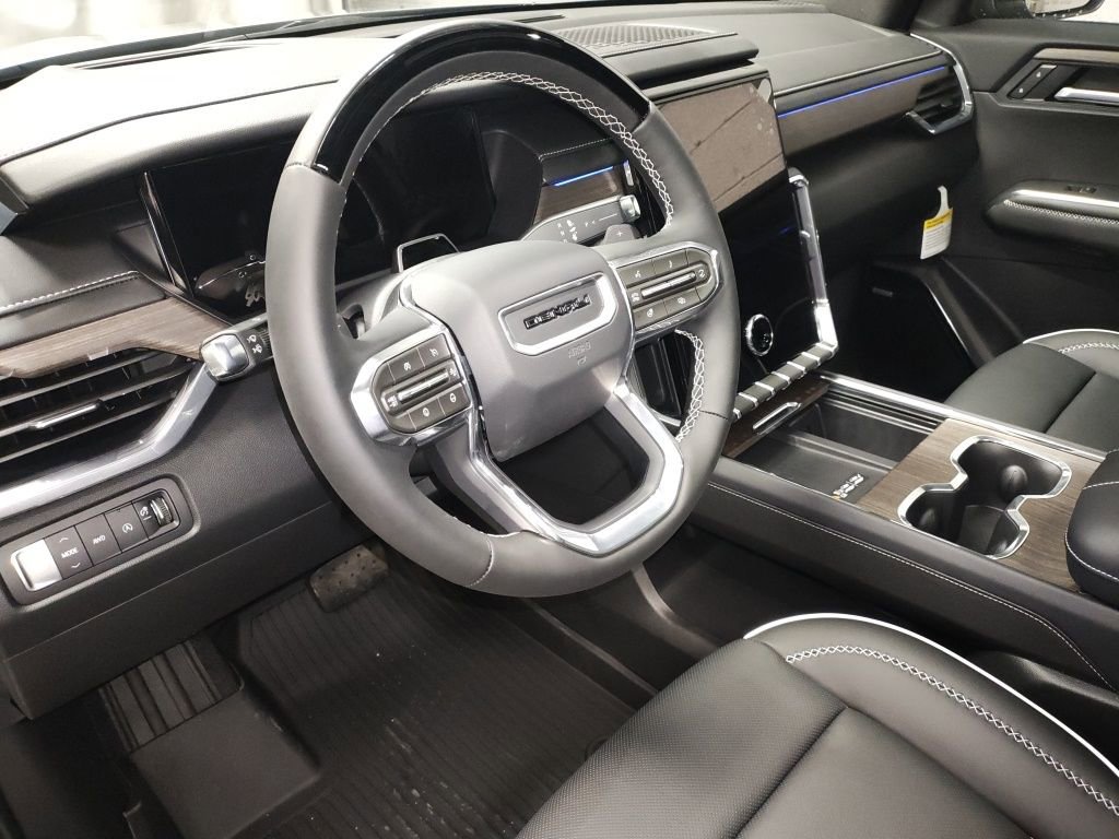 New 2026 GMC Acadia Denali w/ Super Cruise Package image 25