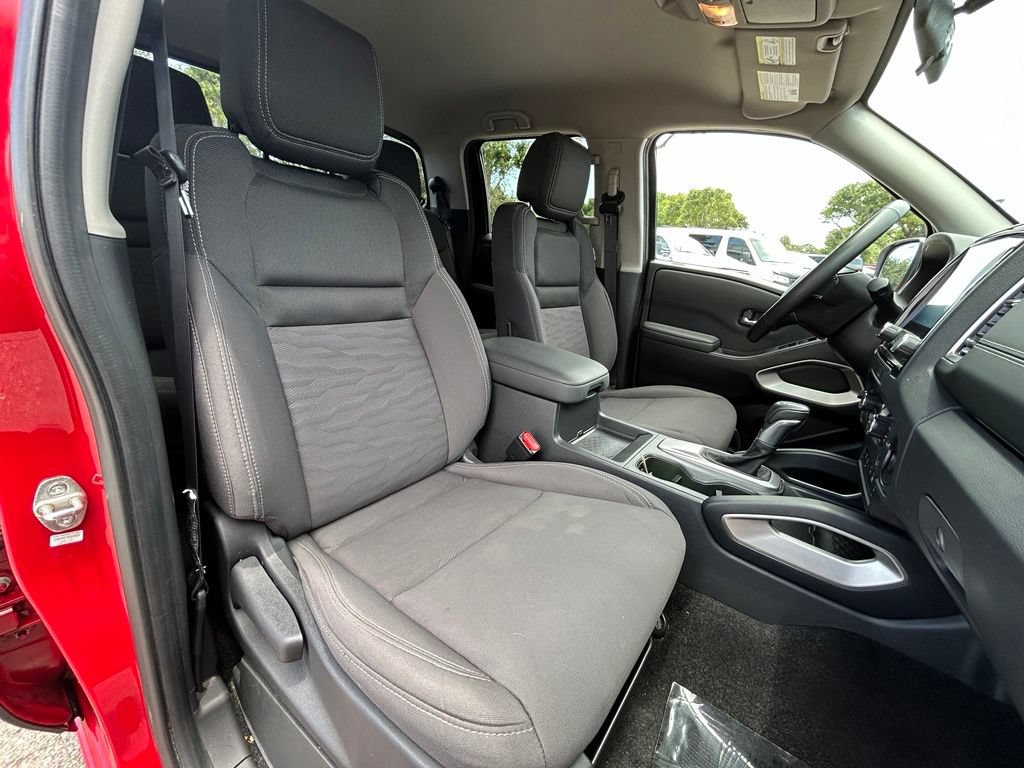Used 2022 Nissan Frontier SV RWD image 25