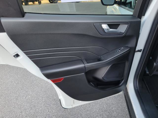 Used 2023 Ford Escape SE image 10