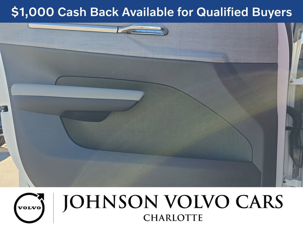 New 2025 Volvo EX30 Plus w/ Protection Package Premier image 28