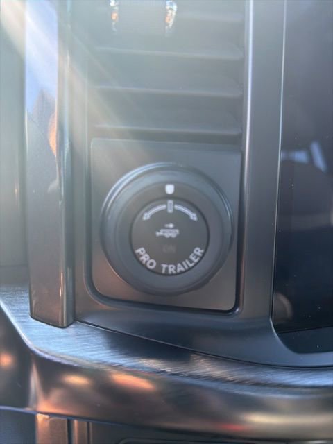 Used 2023 Ford F150 Lariat w/ Equipment Group 502A High image 21