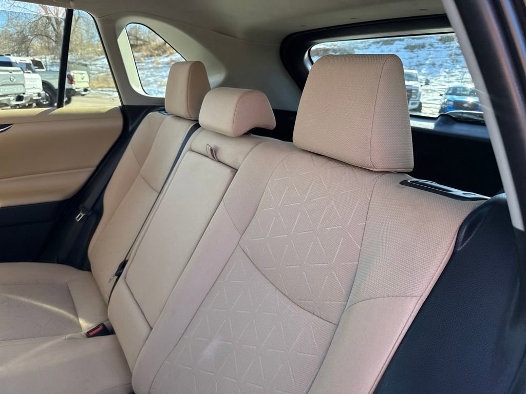 Used 2021 Toyota RAV4 XLE w/ Carpet Mat Package (TMS) image 19