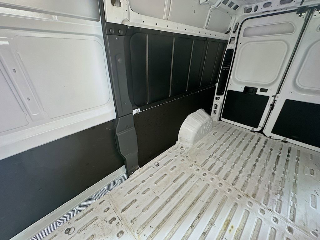 Used 2023 RAM ProMaster 2500 image 12
