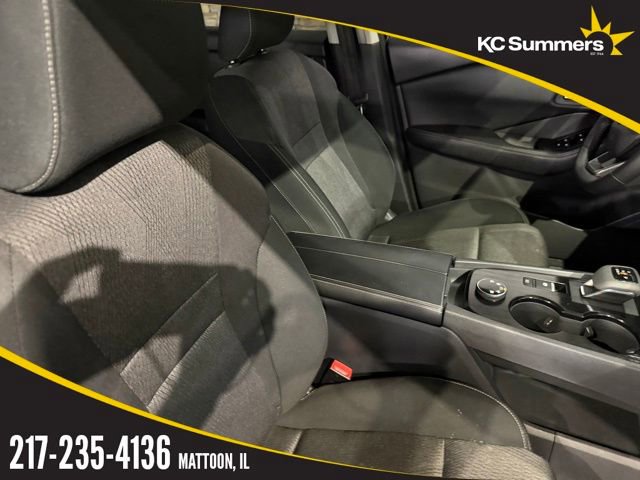 Used 2025 Nissan Rogue SV image 31