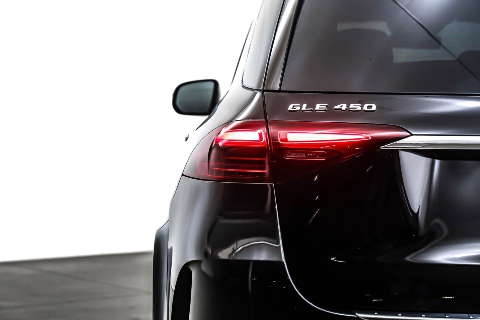 Certified 2025 Mercedes-Benz GLE 450 4MATIC image 16