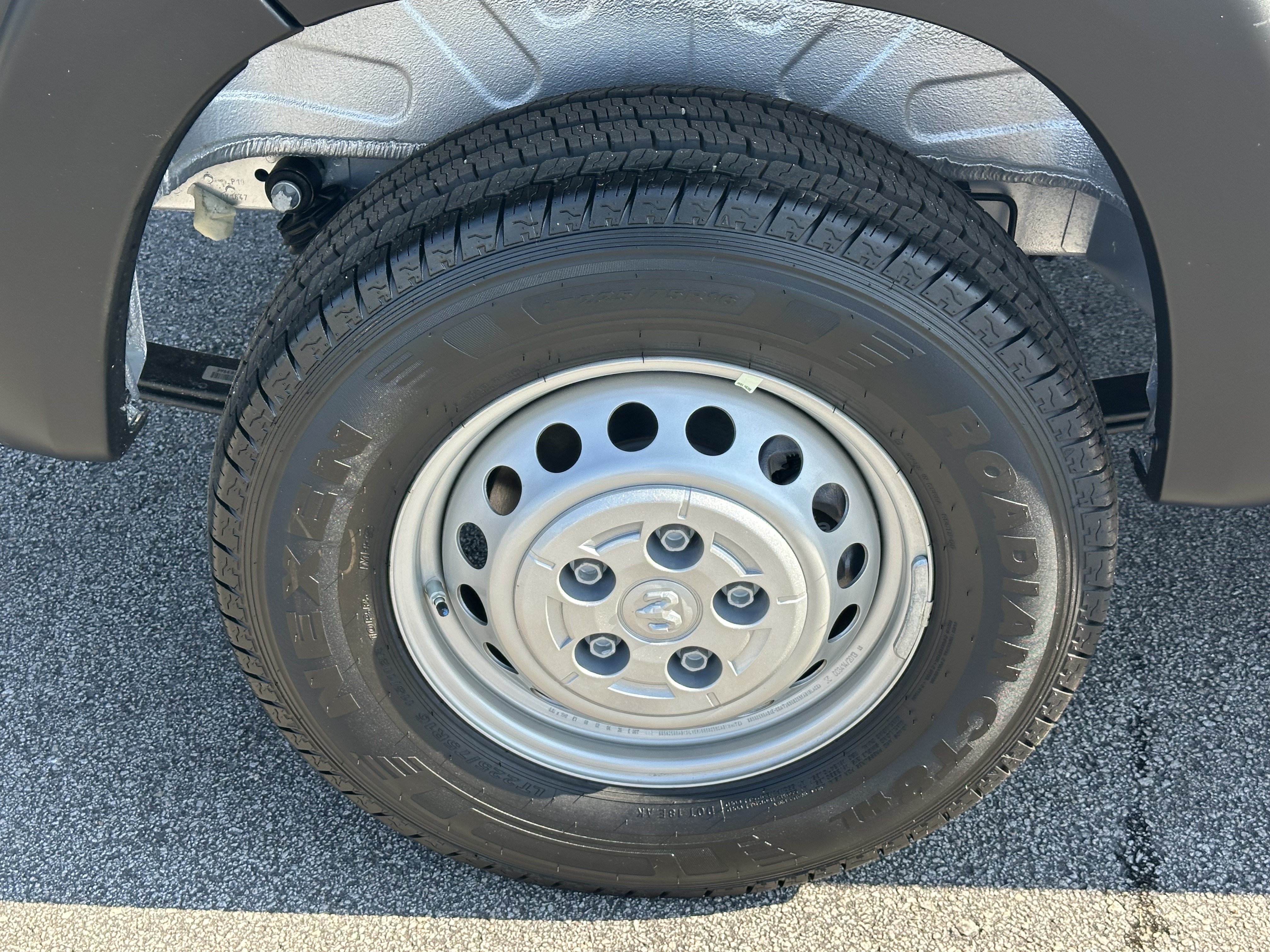 Used 2026 RAM ProMaster 1500 w/ Safety Group FWD image 17