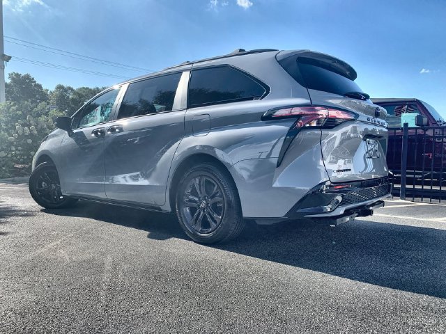 Certified 2025 Toyota Sienna XSE w/ XSE Premium Package AWD/4WD image 6